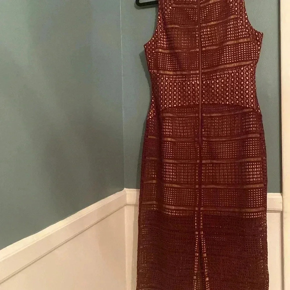 Keepsake sleeveless dress - maroon - overlay - midi dress - size L - Picture 9 of 9